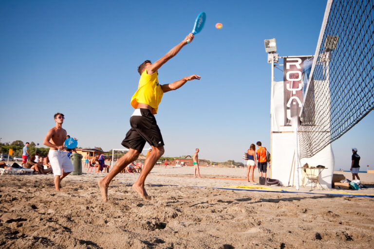 Tudo sobre Beach Tennis: Regras, Equipamentos e Benefícios