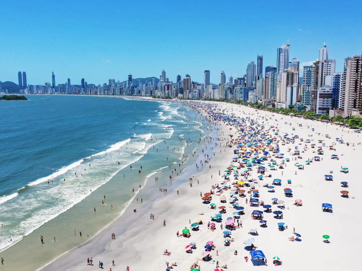 Praia Central BC Divulgacao PMBC 1