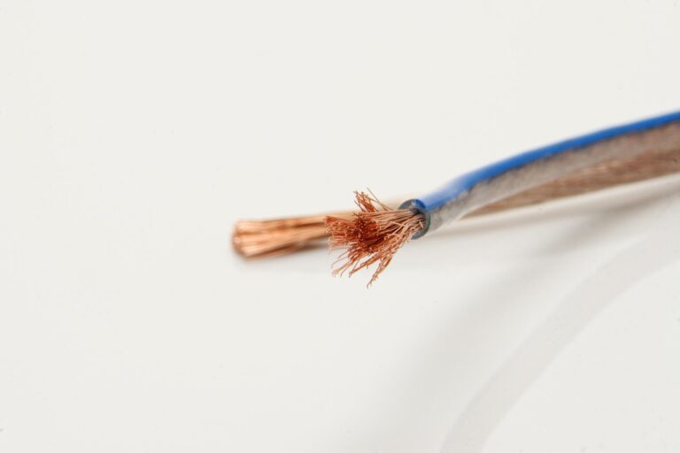 Qual o Melhor Fio para Instalação Elétrica 220V?